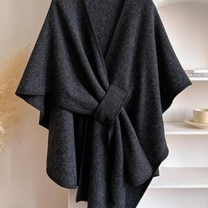 Chic Charcoal Women's shawl